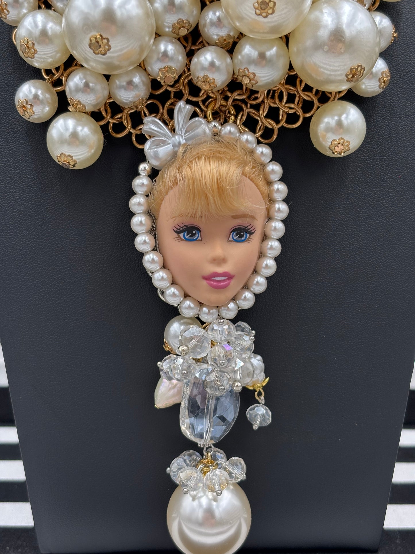 Pearly Girl Face Necklace