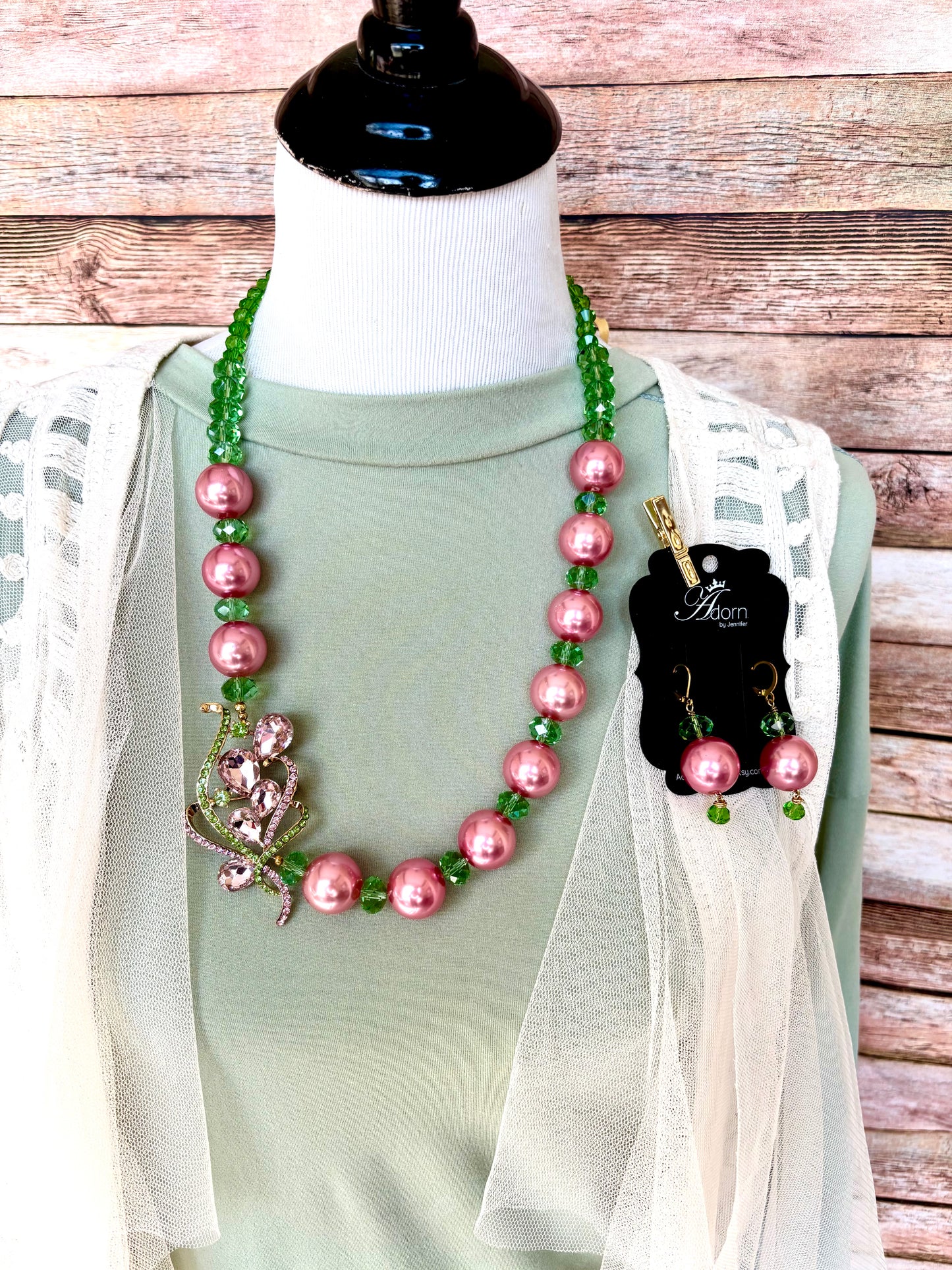 Fleur de Pink Necklace