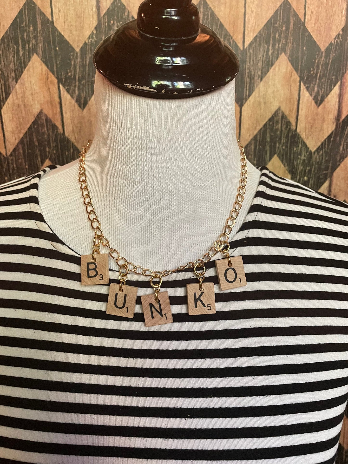 Bunko or Bunco Necklace
