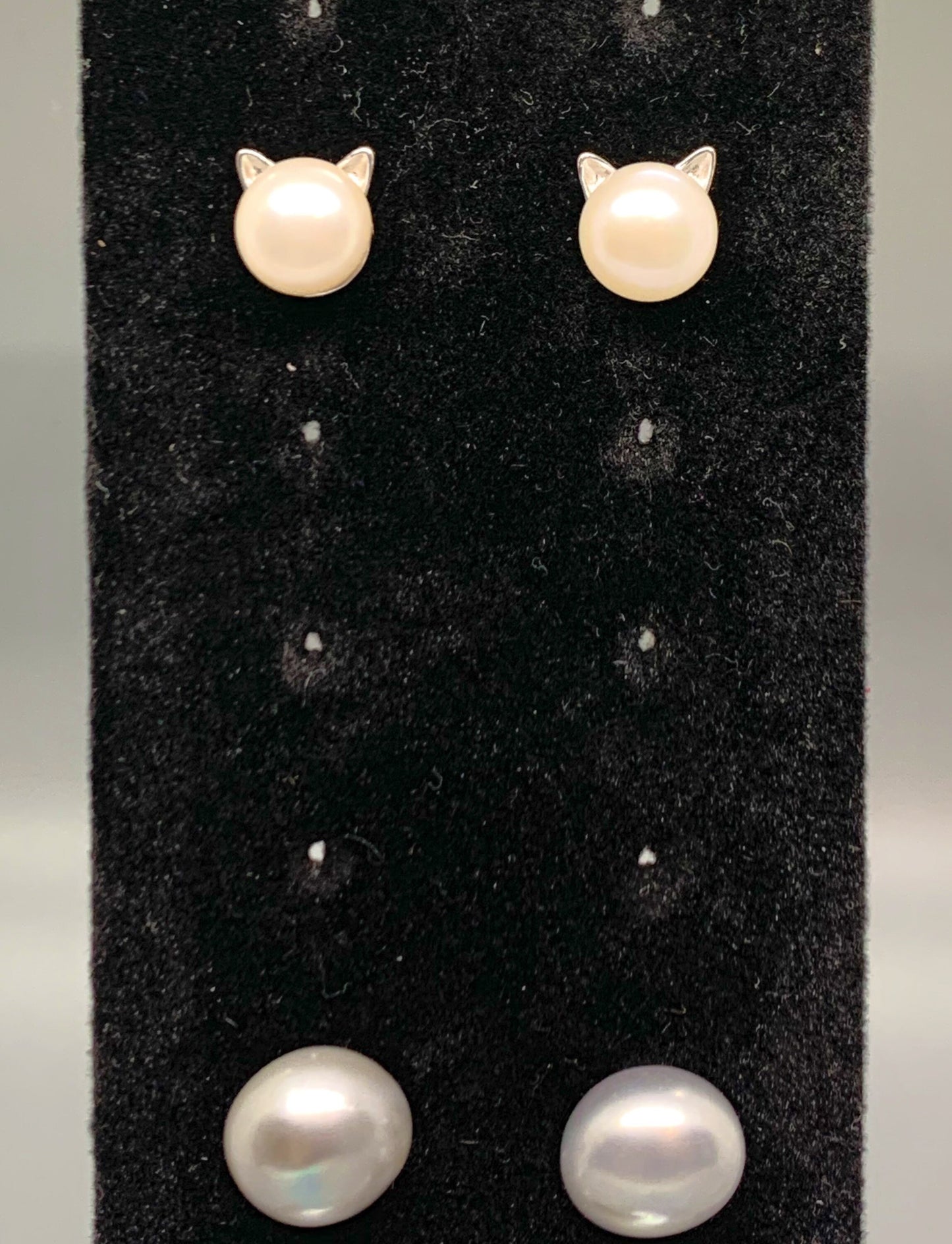 Feline Freshwater Pearl Earrings