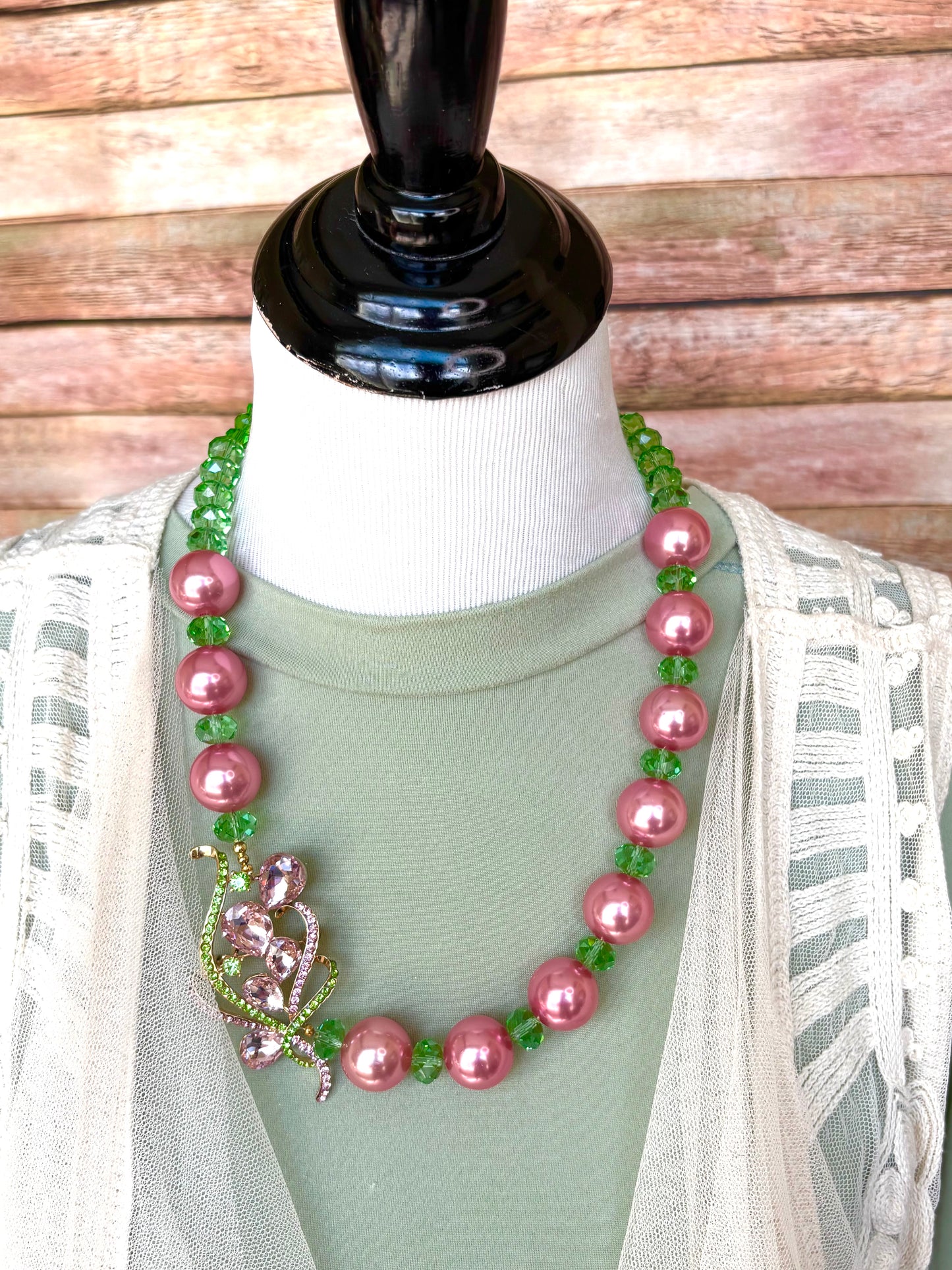 Fleur de Pink Necklace