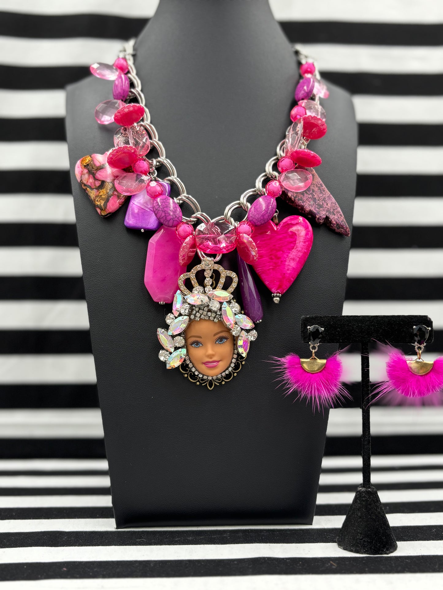 Prom Queen Face Necklace