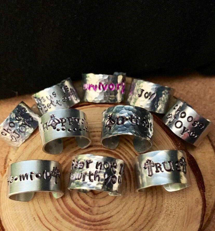 The Andorra Band Ring