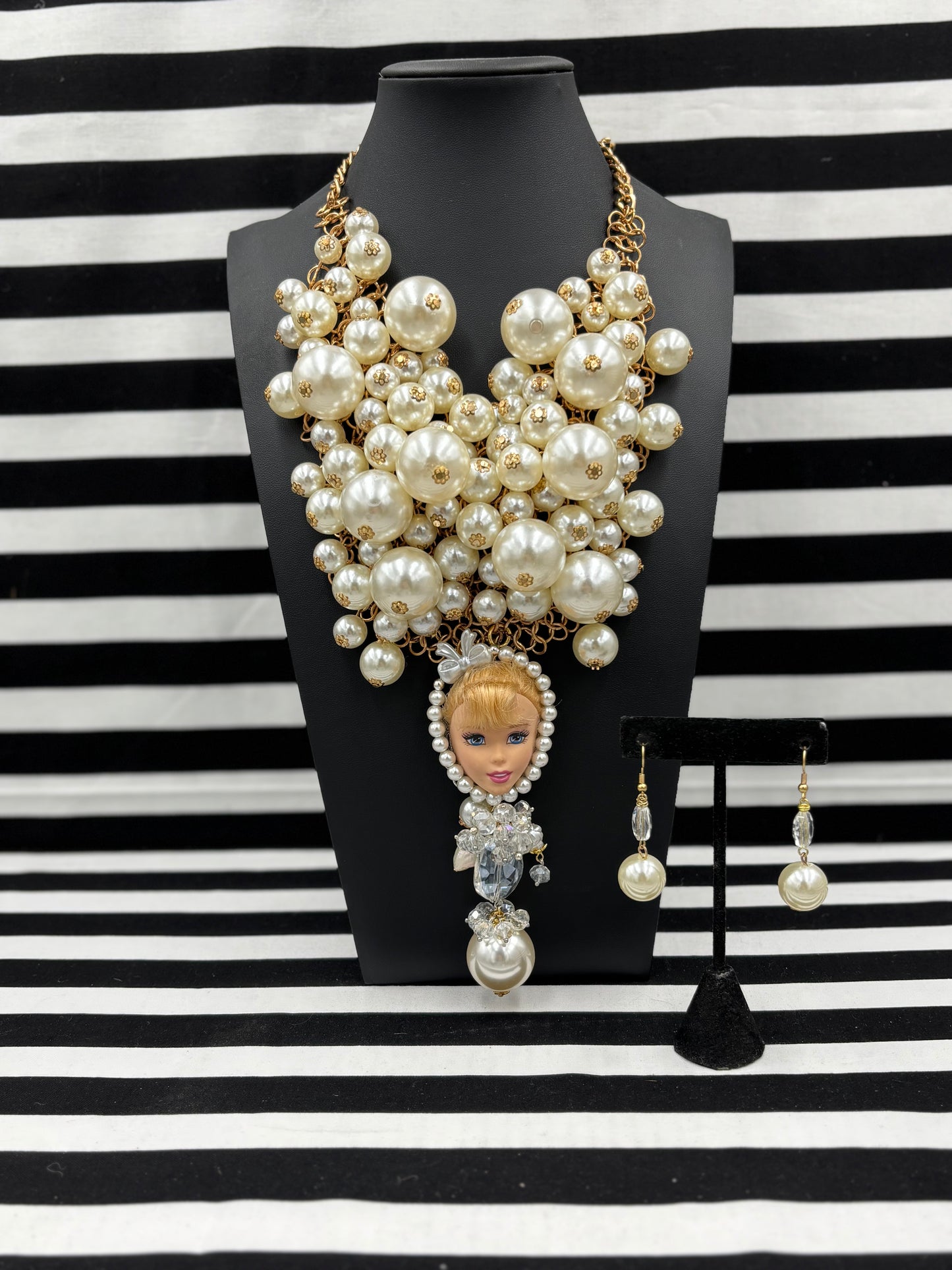 Pearly Girl Earrings