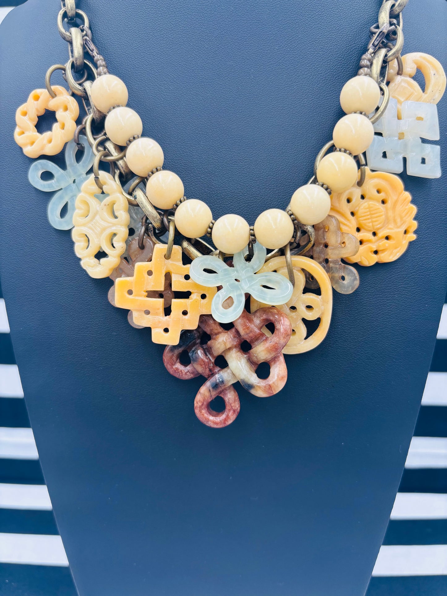 Shades of Ivory Necklace