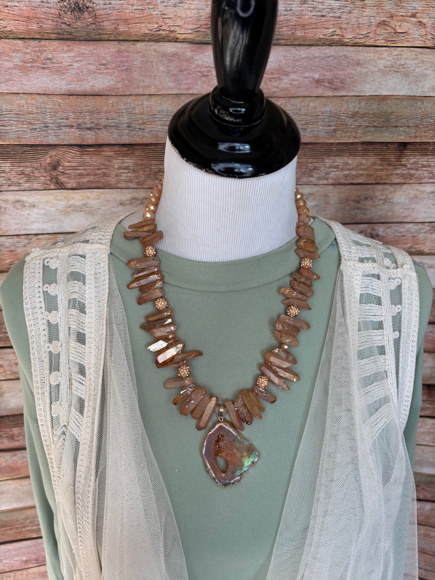 Sparkle and Pop Necklace