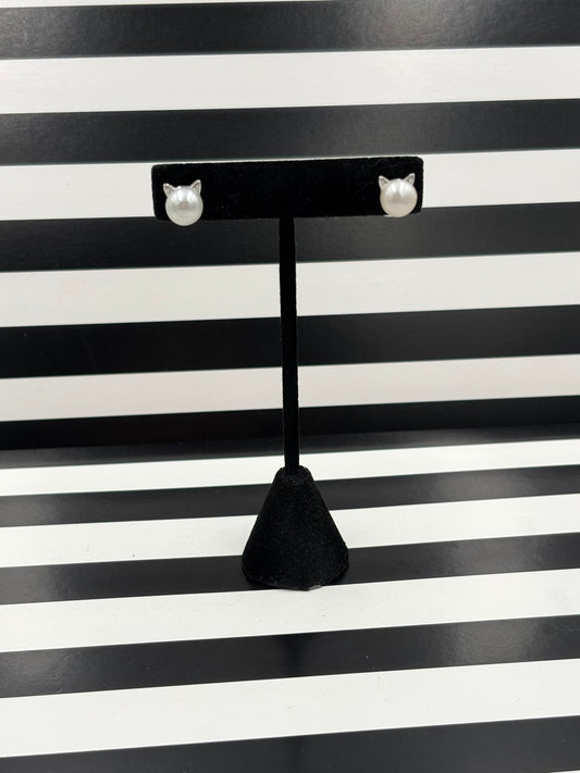 Feline Freshwater Pearl Earrings