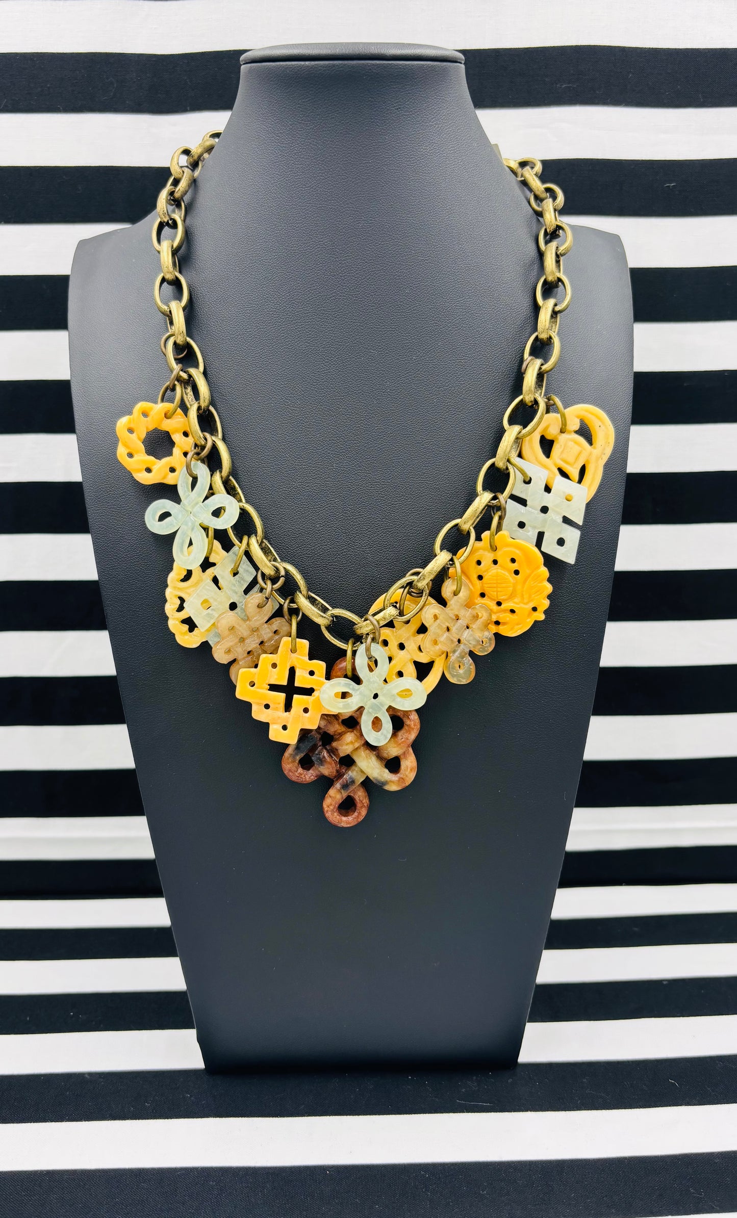 Shades of Ivory Necklace