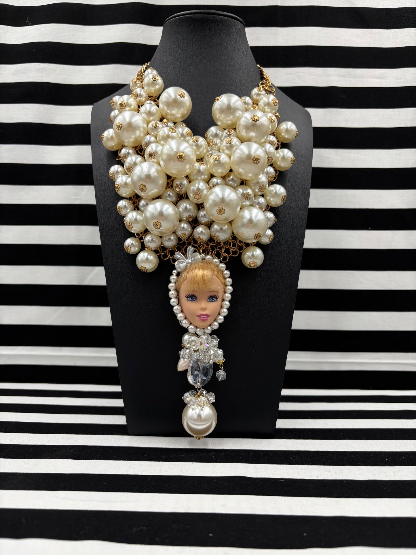 Pearly Girl Face Necklace
