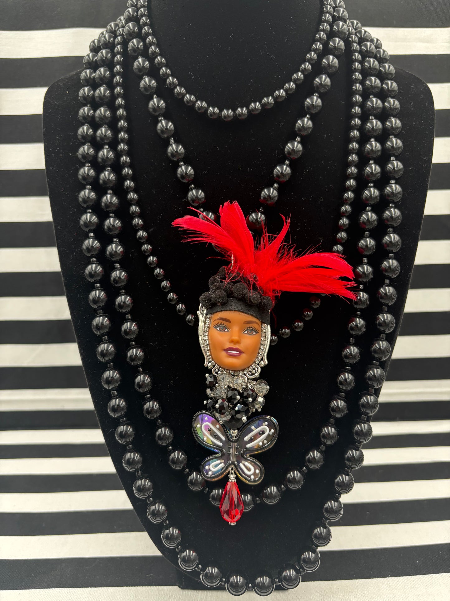 Ooh Lala Face Necklace