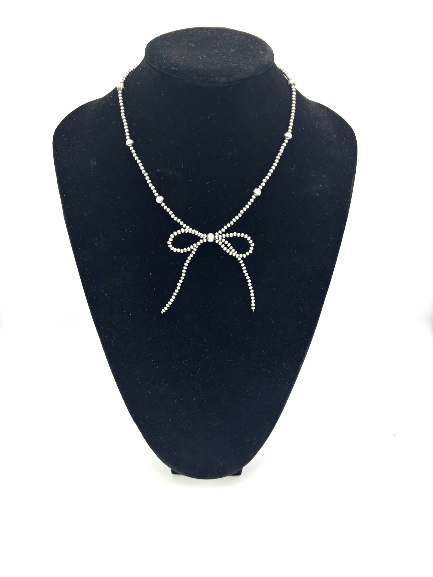 Navajo Pearl Bow Necklace