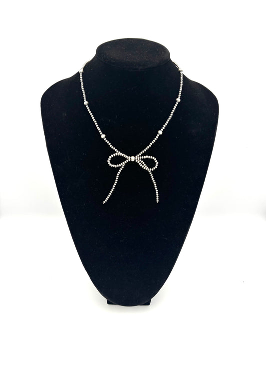 Navajo Pearl Bow Necklace