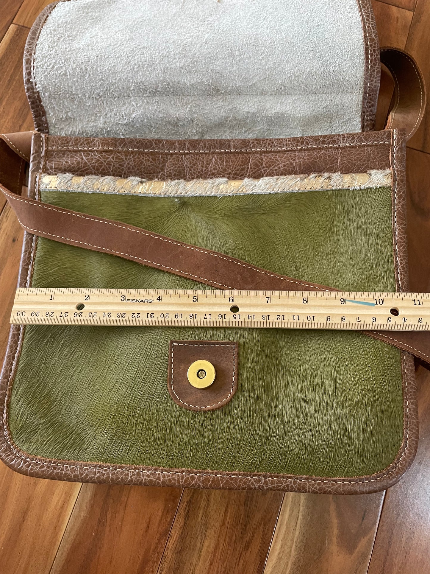 Elegant Hide Handbag