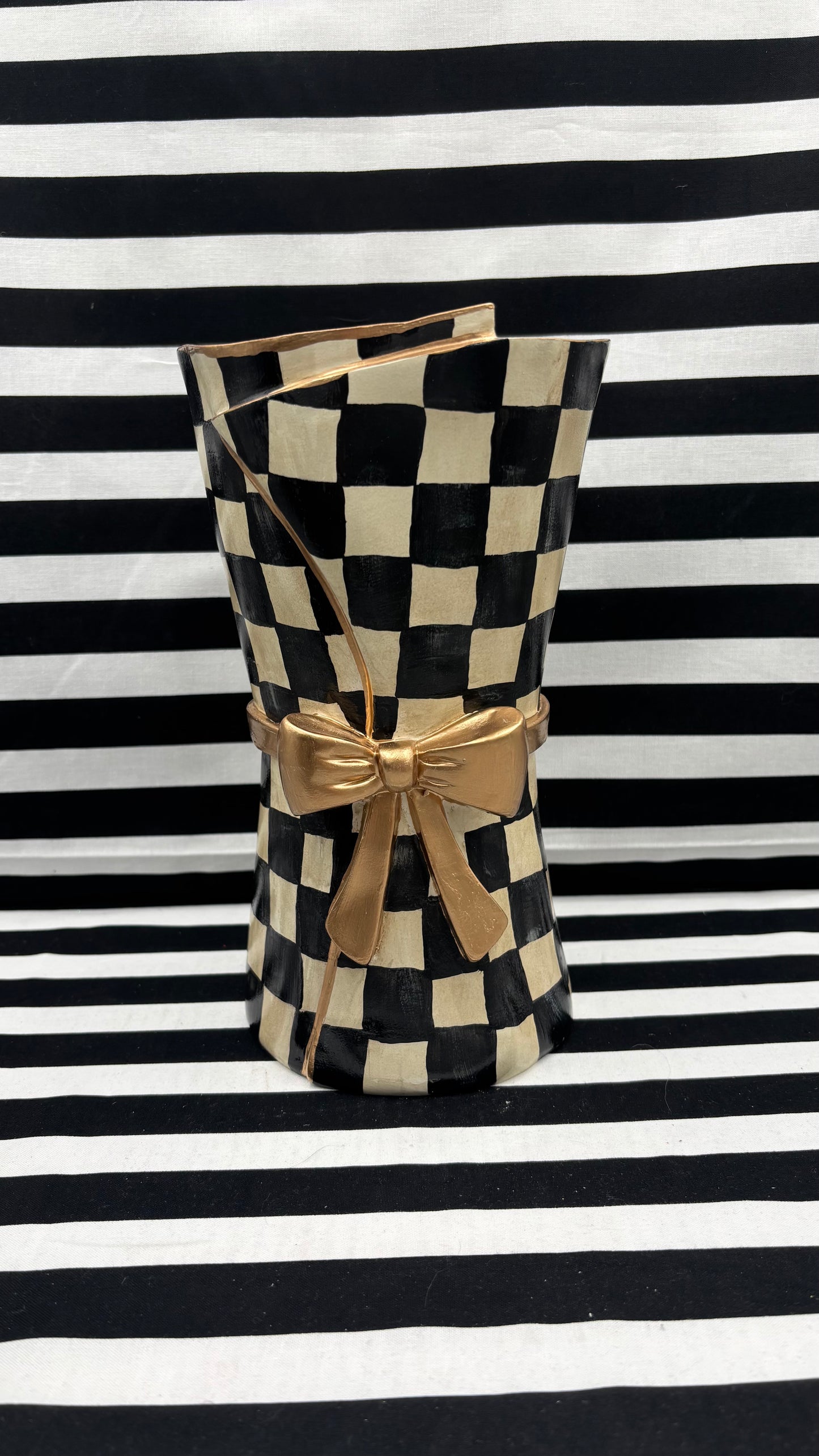 Bow Vase Handpainted