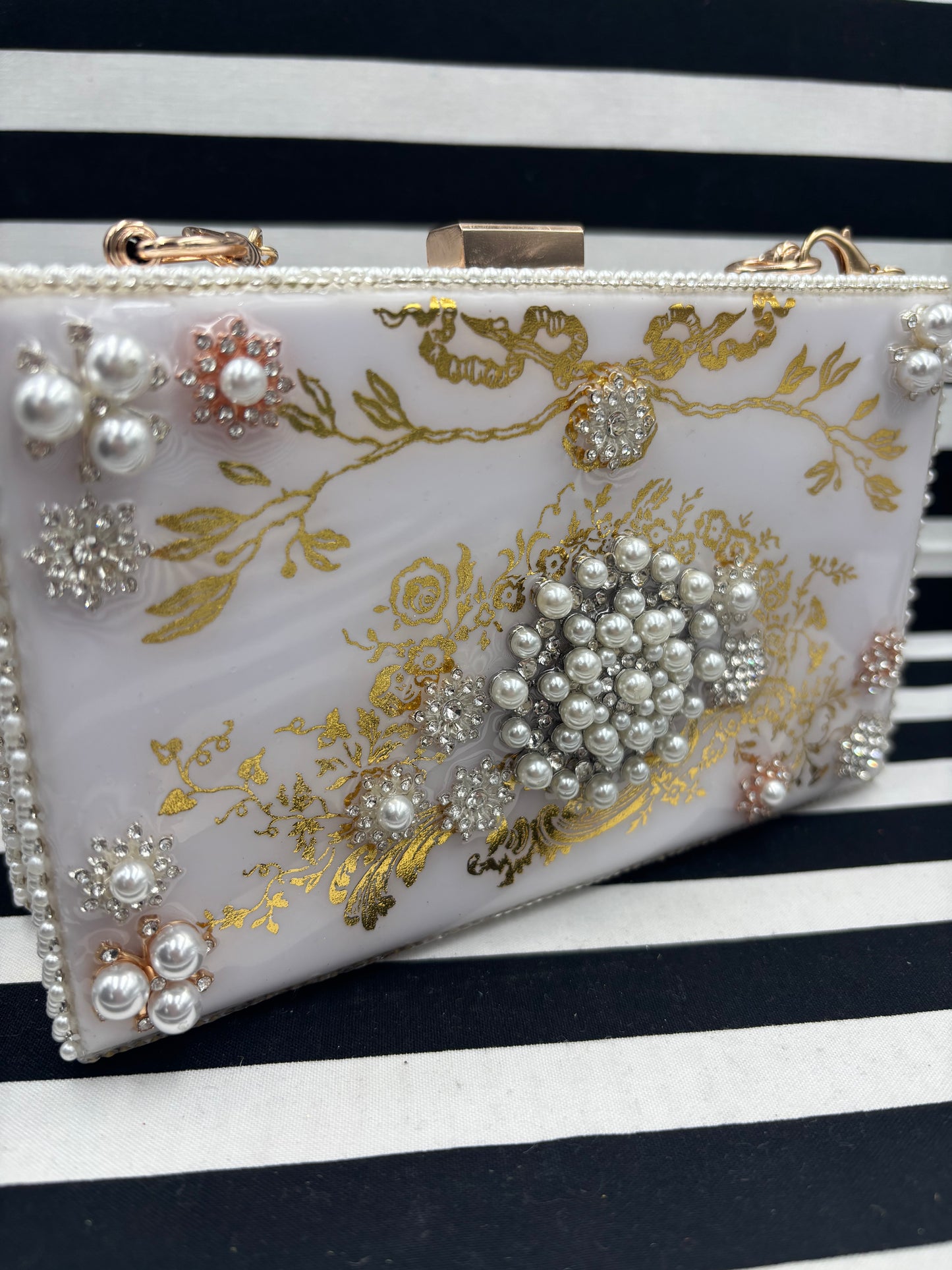 Clutch Elegance