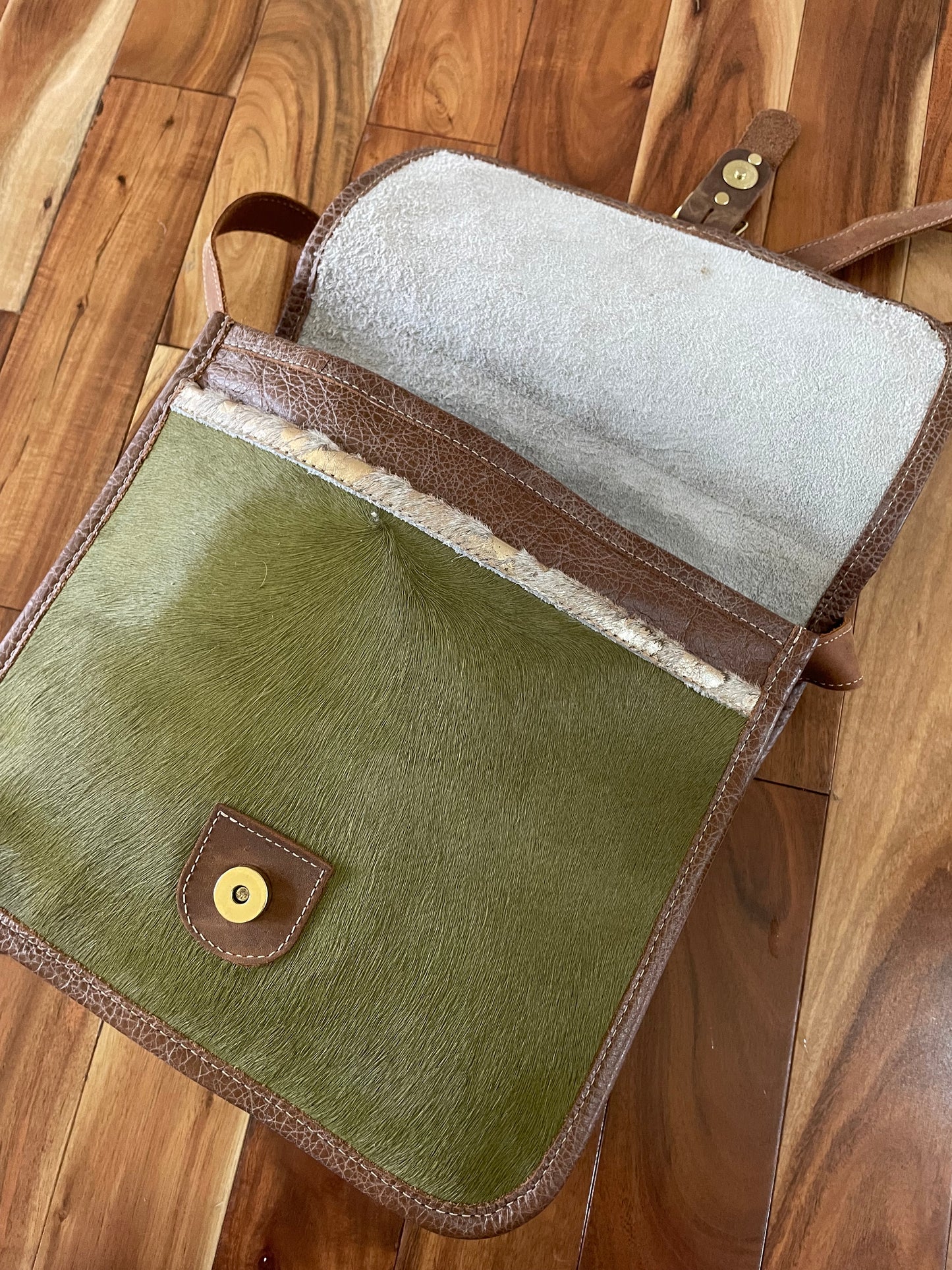 Elegant Hide Handbag