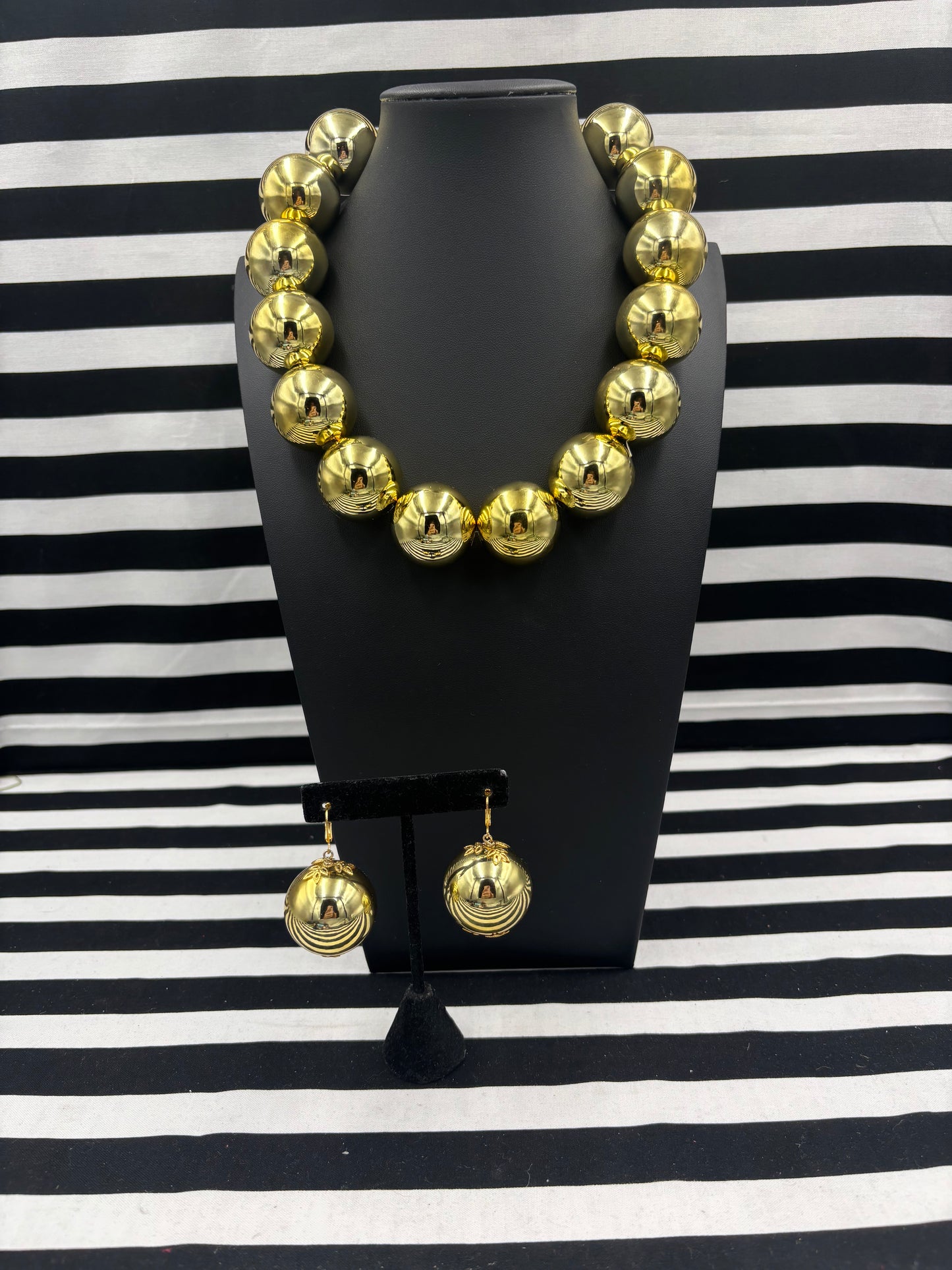 Metallic Spheres Statement