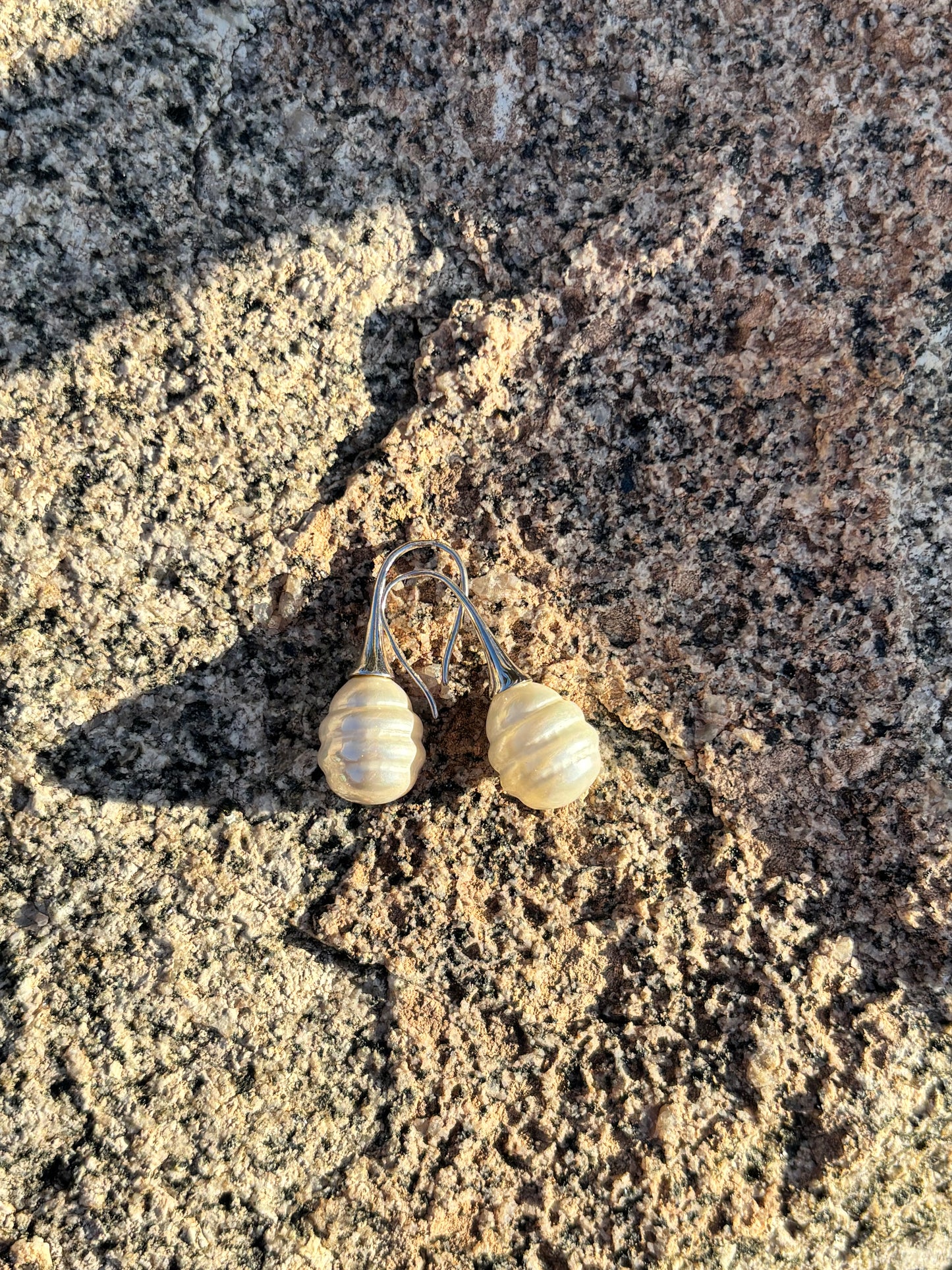 Show SPECIAL Pearl Earrings