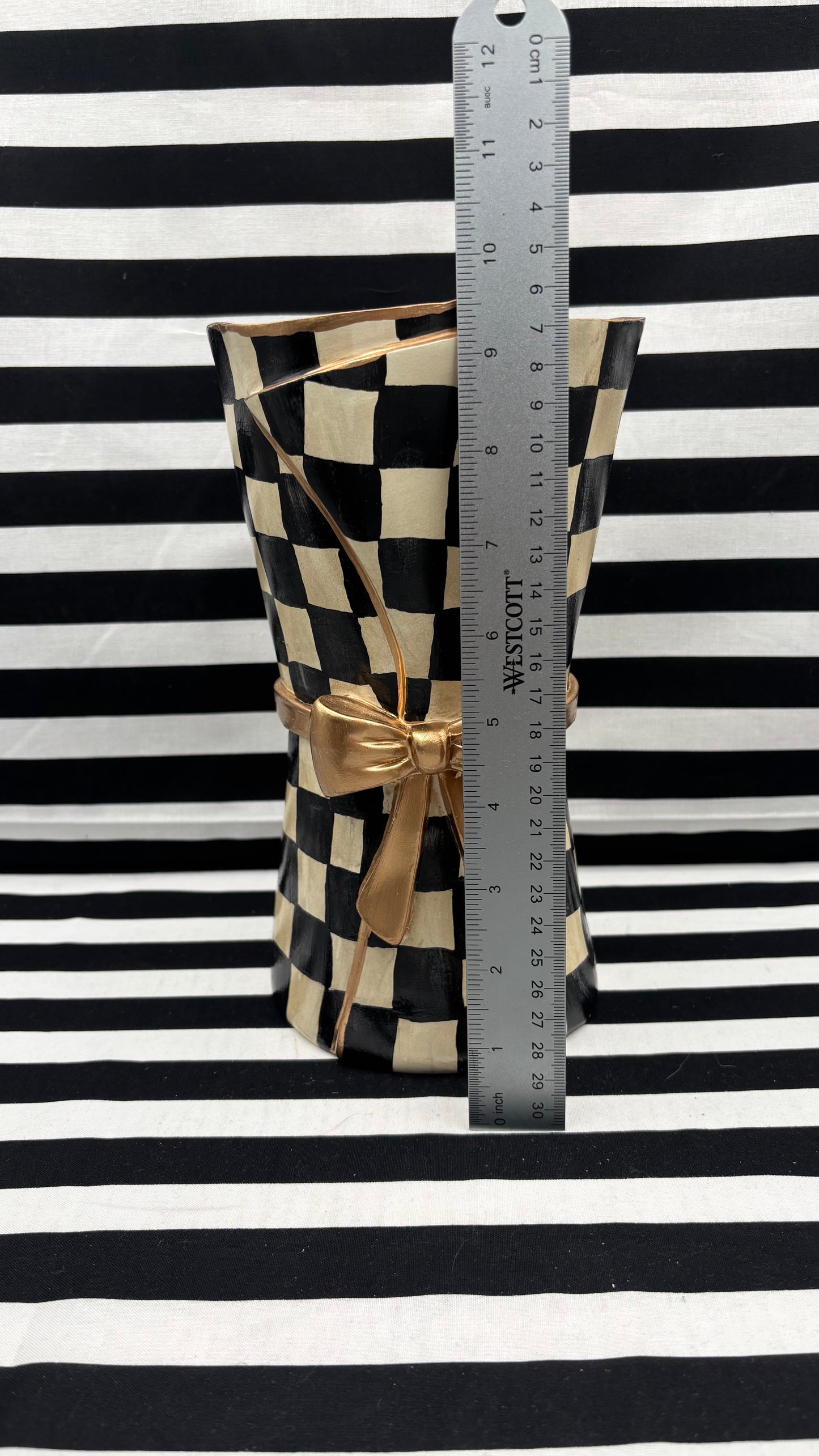 Bow Vase Handpainted