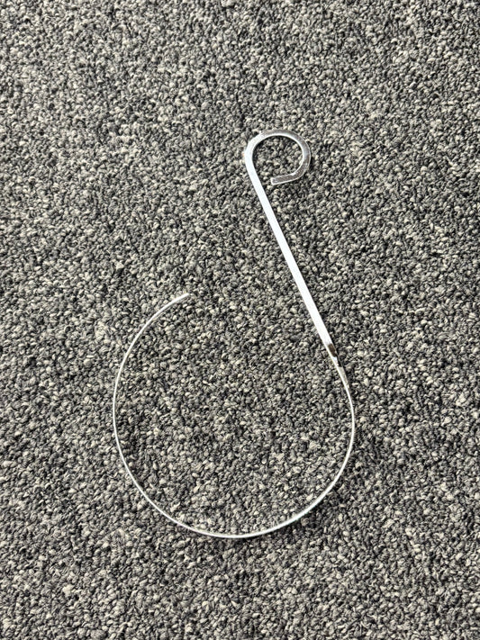 Deal of the Day Curved Necklace