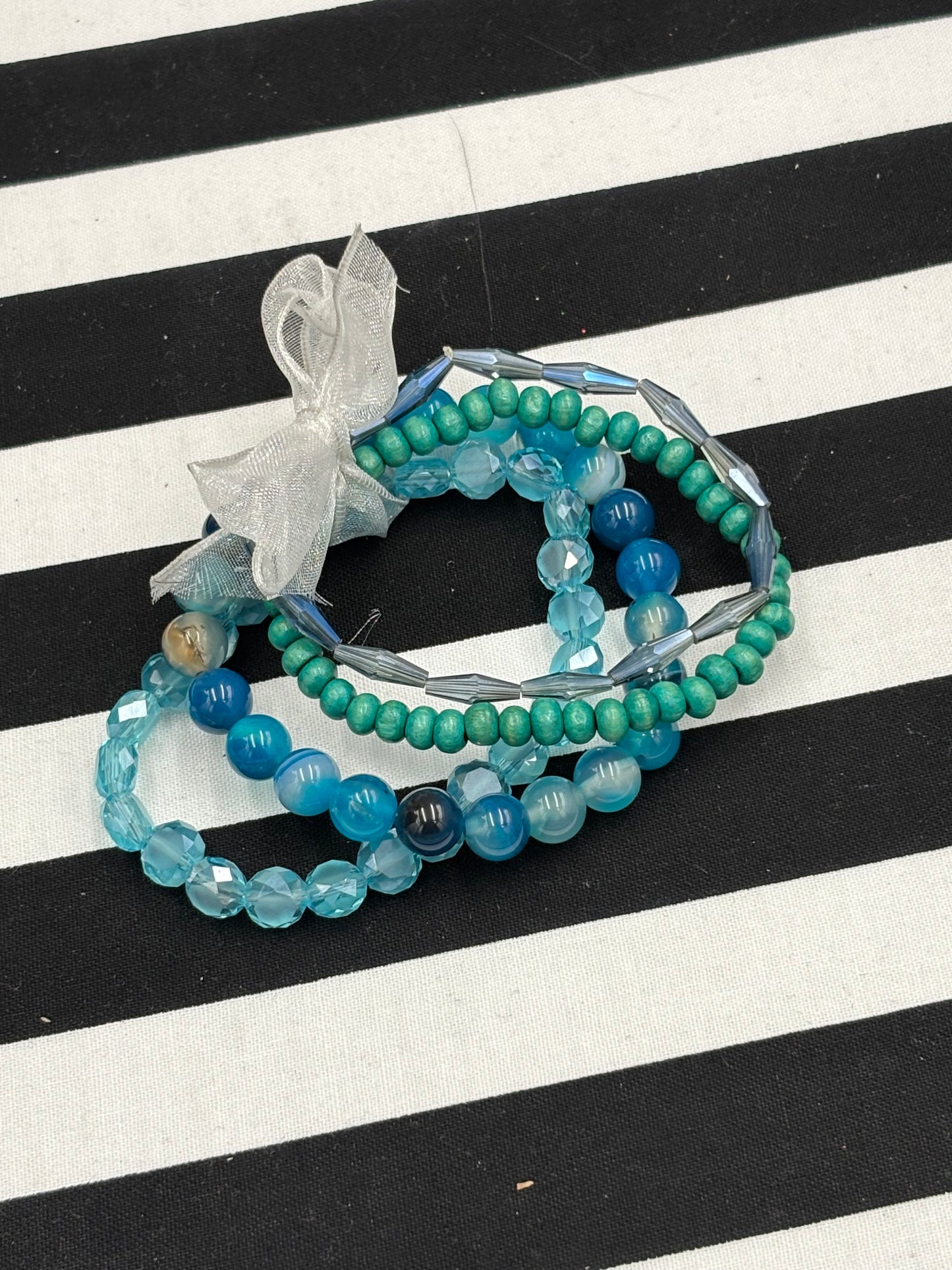 Turquoise Triumph Set of Stretch Bracelet