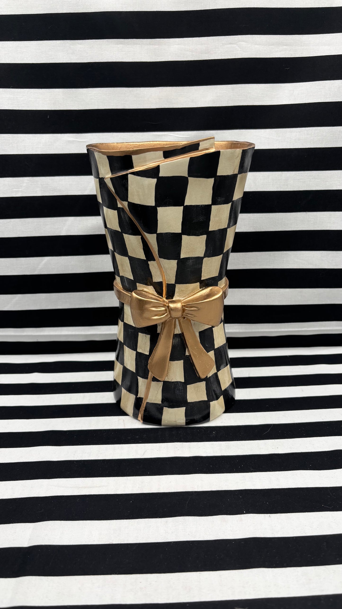 Bow Vase Handpainted