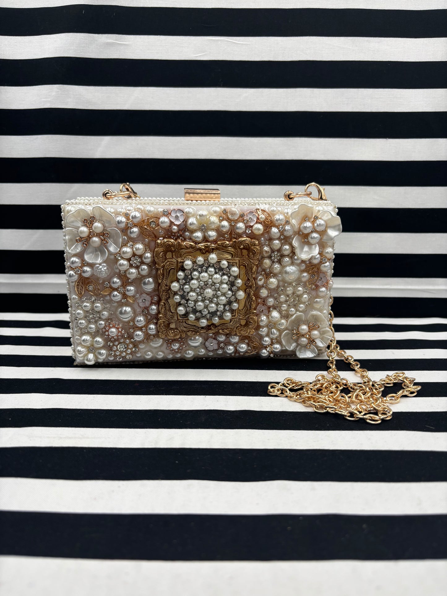 Clutch Elegance