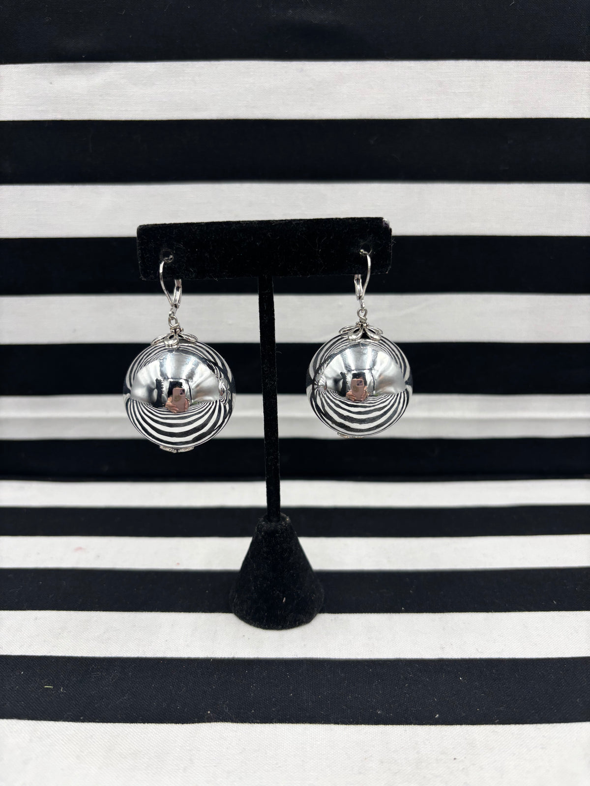 Metallic Spheres Statement