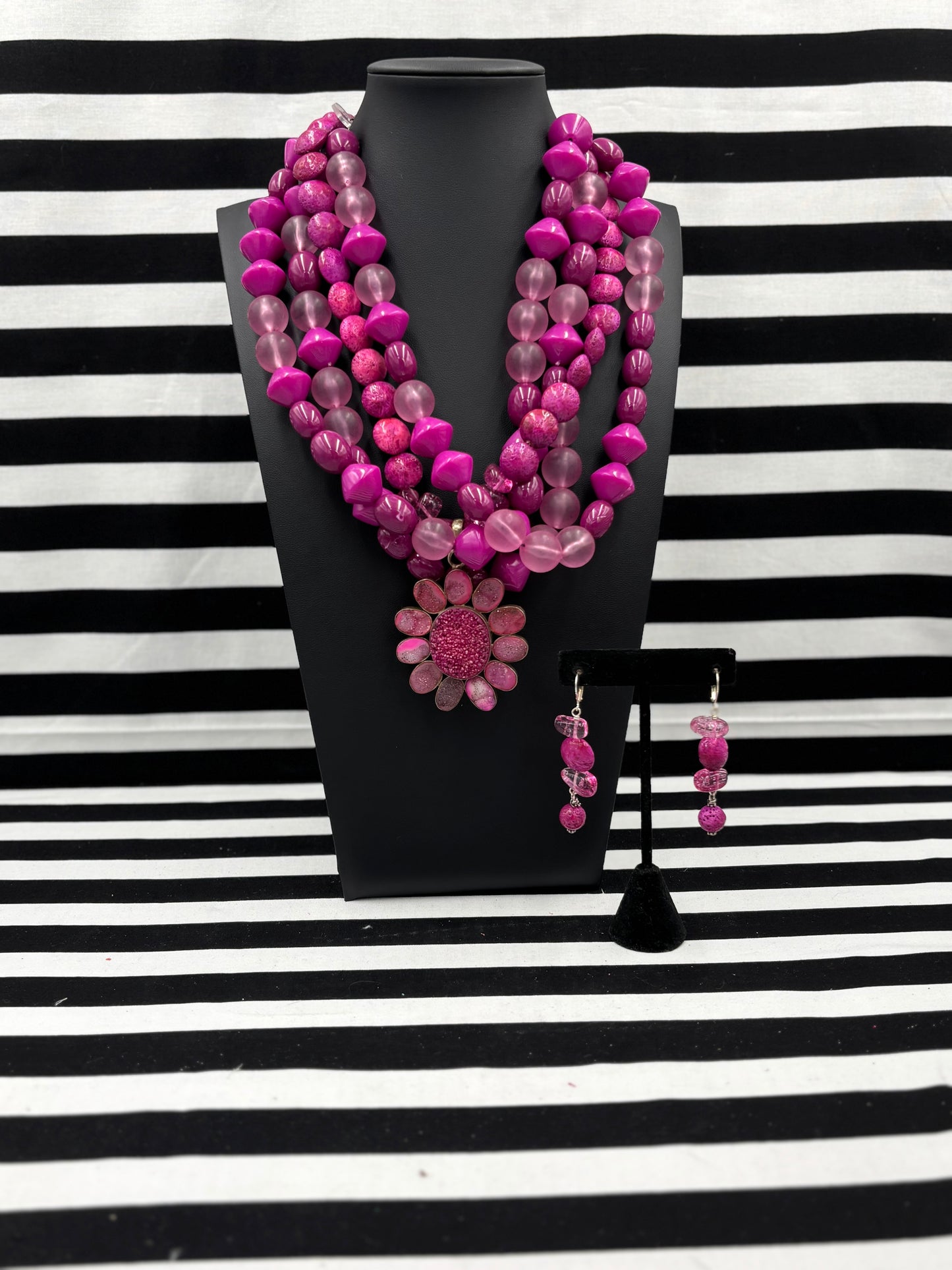 Pink n Posh Necklace