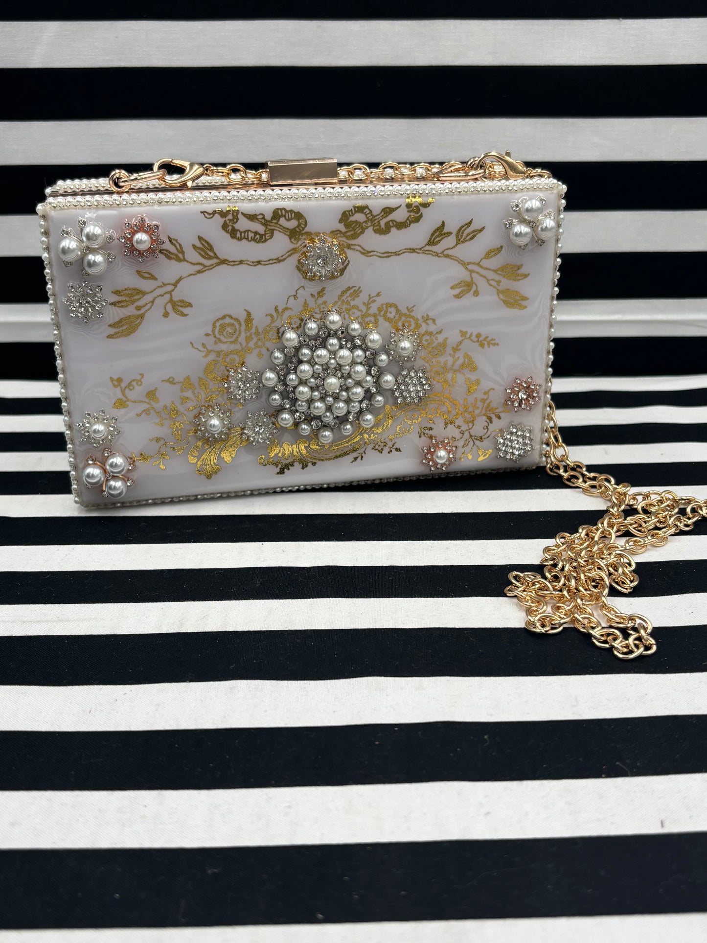 Clutch Elegance