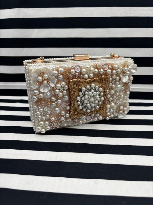Clutch Elegance