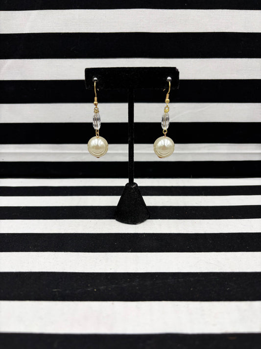 Pearly Girl Earrings