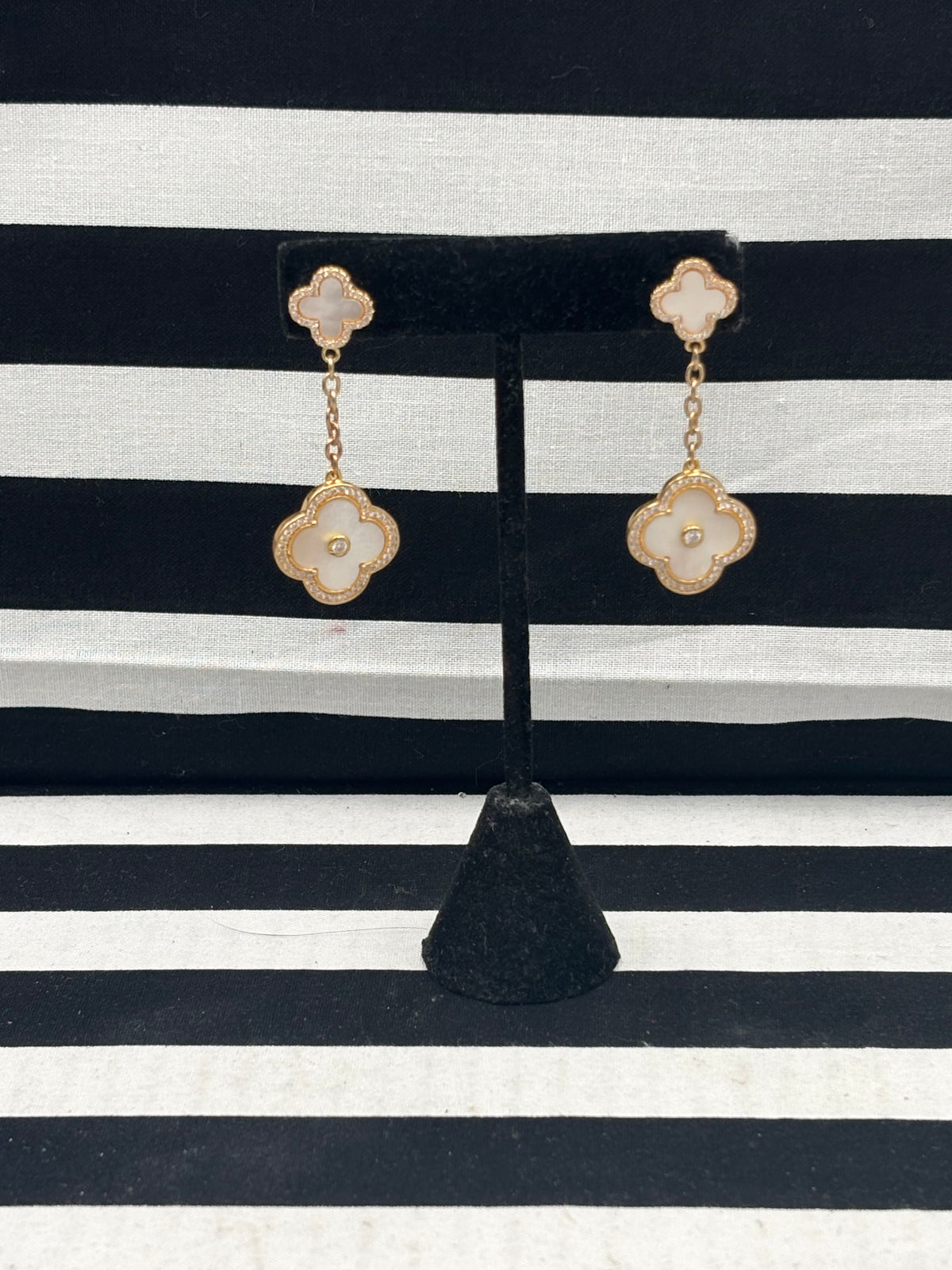 Clover Dangle Elegant Earrings